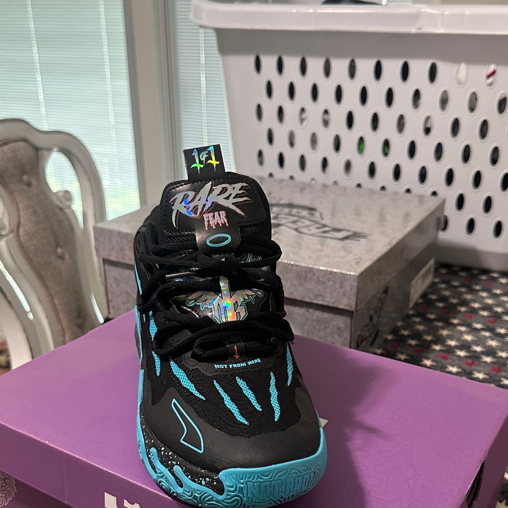 Puma Kids Sneakers in Black and Teal